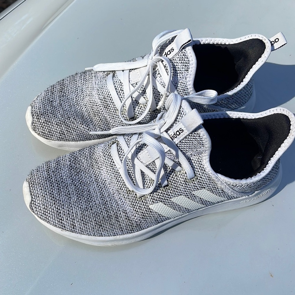 Women’s shoes